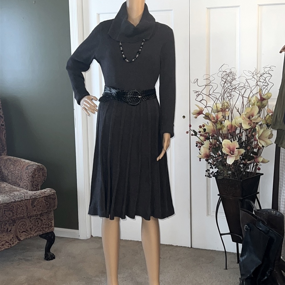 CALVIN KLEIN Charcoal Gray Cowl Neck Fit ‘n Flare Sweater Dress 1X~LIKE NEW!